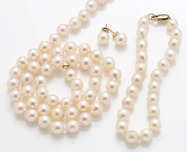 Appraisal: A set of cultured pearl and k gold jewelry comprising