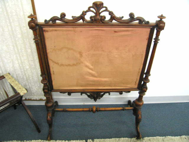 Appraisal: Victorian Fireplace Screen superb carving