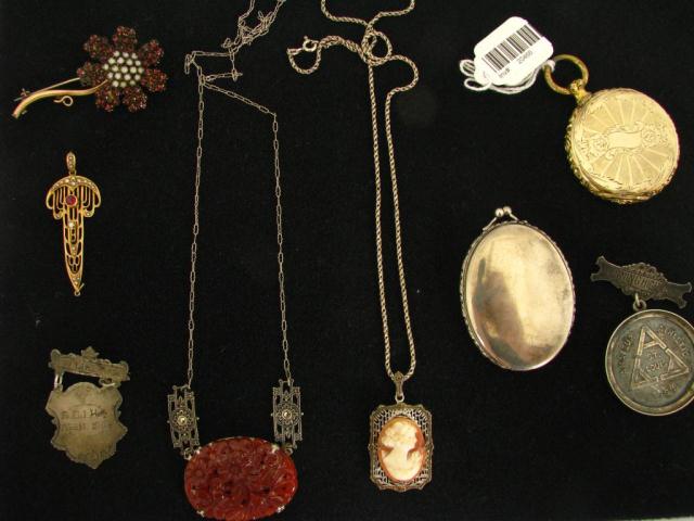 Appraisal: Group of antique jewelry eight items including some in sterling