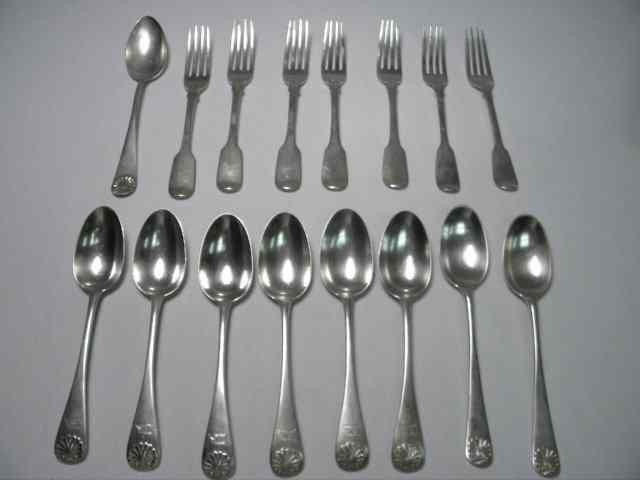 Appraisal: Lot of sixteen pieces of assorted English sterling silver flatware