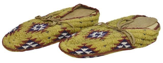 Appraisal: pair Plains-style beaded moccasins third quarter th c or later