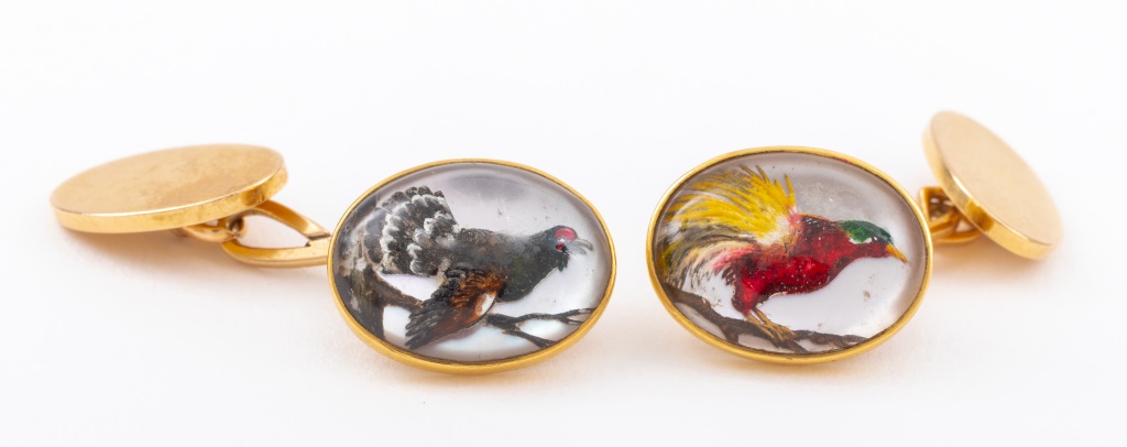 Appraisal: K YELLOW GOLD CARVED CRYSTAL AVIAN CUFFLINKS Pair of K