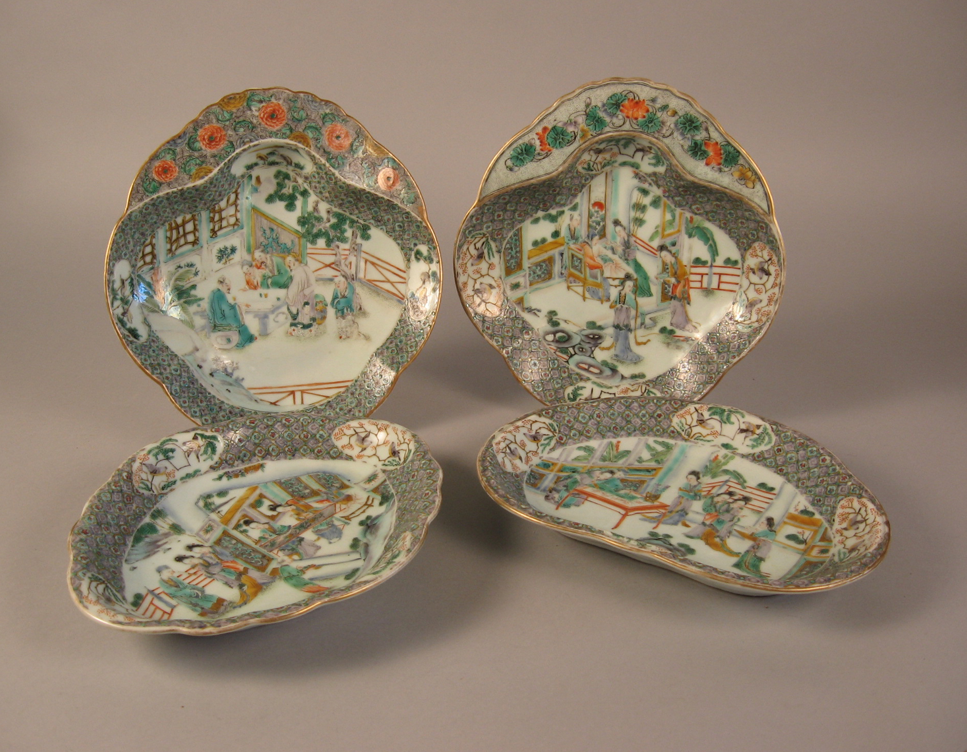 Appraisal: Set of four Chinese export Famille Verte dishes th th