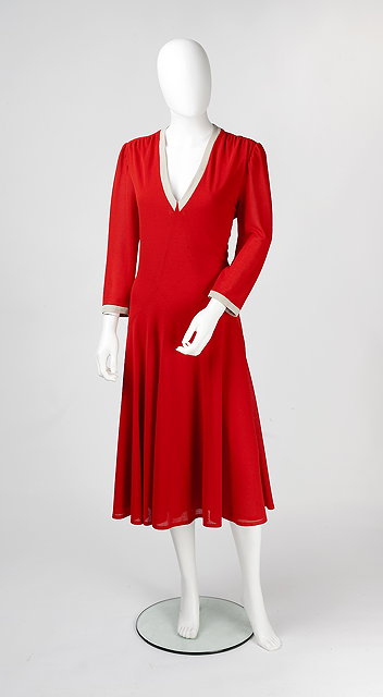 Appraisal: A Frank Usher red occasion dress with cream trimmed deep