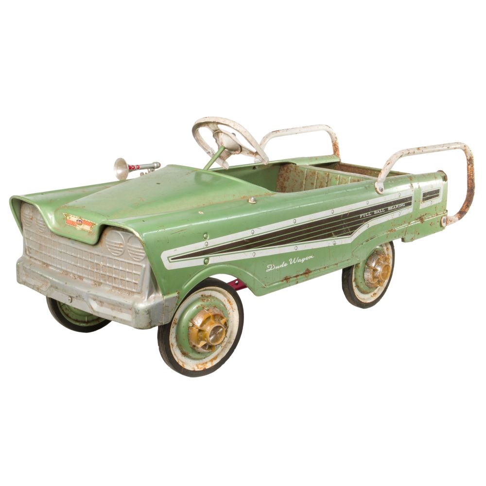 Appraisal: MURRAY FLAT FACE DUDE WAGON PEDAL CARMetallic green having silver