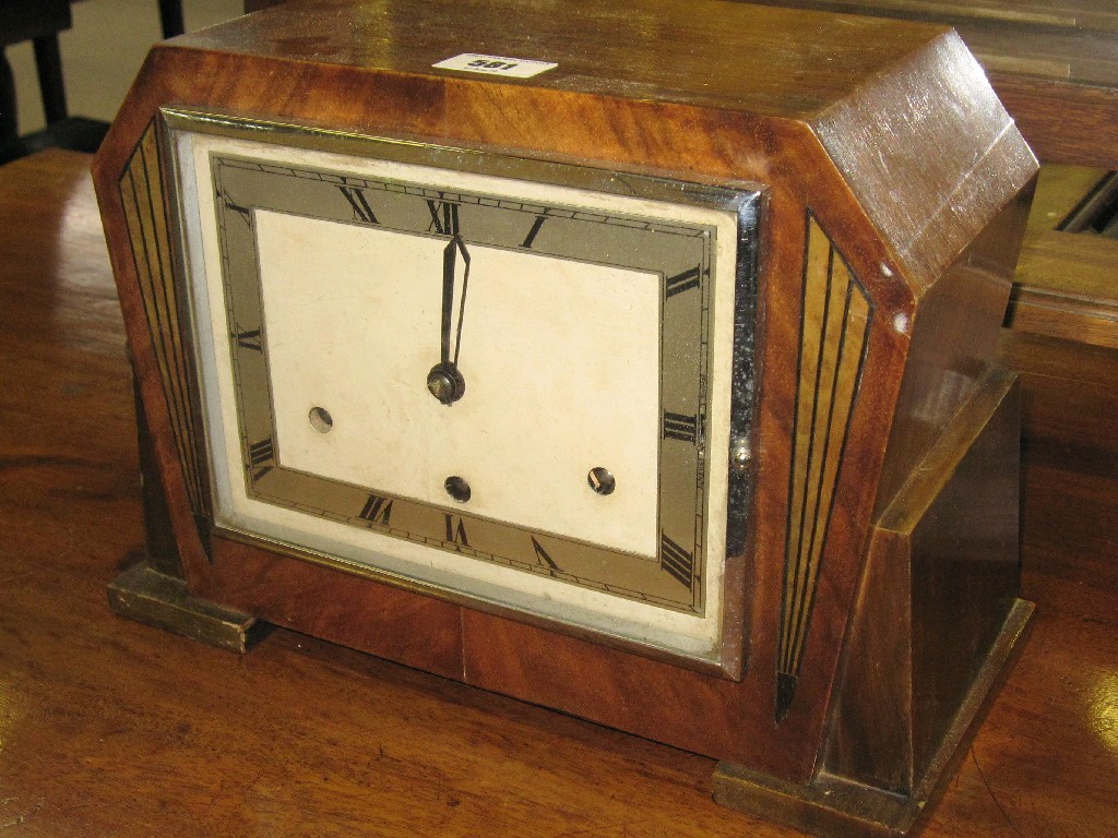 Appraisal: Art Deco mantle clock