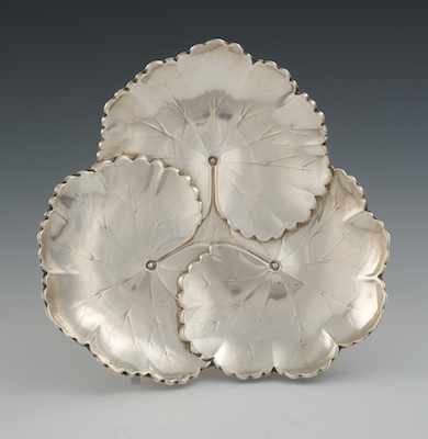 Appraisal: A Sterling Silver Leaf Design Dish by Reed and Barton