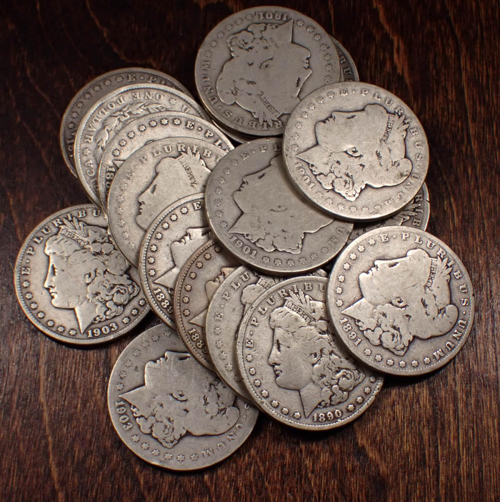 Appraisal: ROLL OF TWENTY U S SILVER MORGAN DOLLARS -P -P