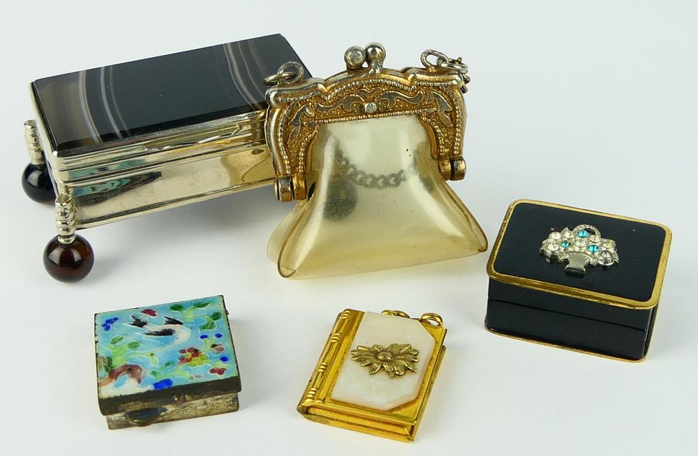 Appraisal: LOT OF VINTAGE ANTIQUE MINIATURES A lot of vintage and