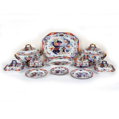 Appraisal: An extensive Spode New Stone dinner service pattern decorated in