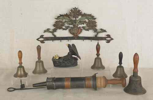 Appraisal: Collection of metalware to include brass school bells eagle and