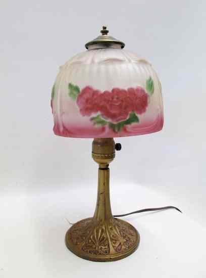 Appraisal: AN AMERICAN BOUDOIR TABLE LAMP attributed to the Empire Lamp