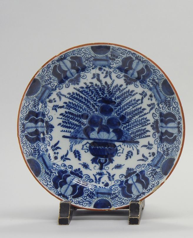 Appraisal: DELFT PEACOCK CHARGER th CenturyIn blue and white Signed with