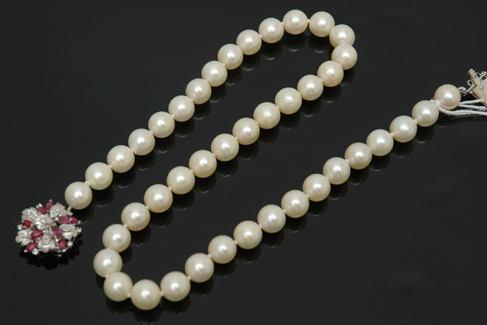 Appraisal: A strand of cultured pearls Comprising forty two round pearls