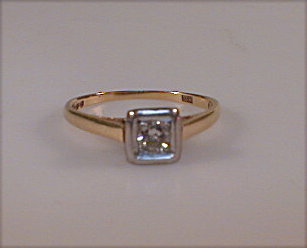 Appraisal: A solitaire diamond ring the stone of ct approx set