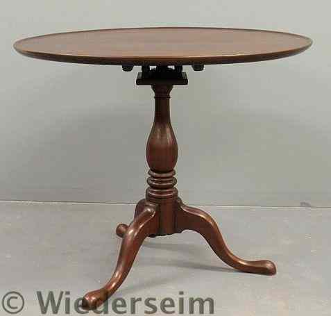 Appraisal: Pennsylvania Queen Anne walnut tea table c with a circular