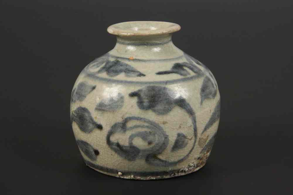 Appraisal: CHINESE INK BOTTLE - Chinese pottery ink bottle with blue