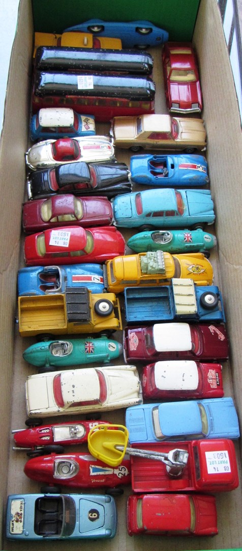 Appraisal: A quantity of Corgi die-cast vehicles including a Citroen Safari