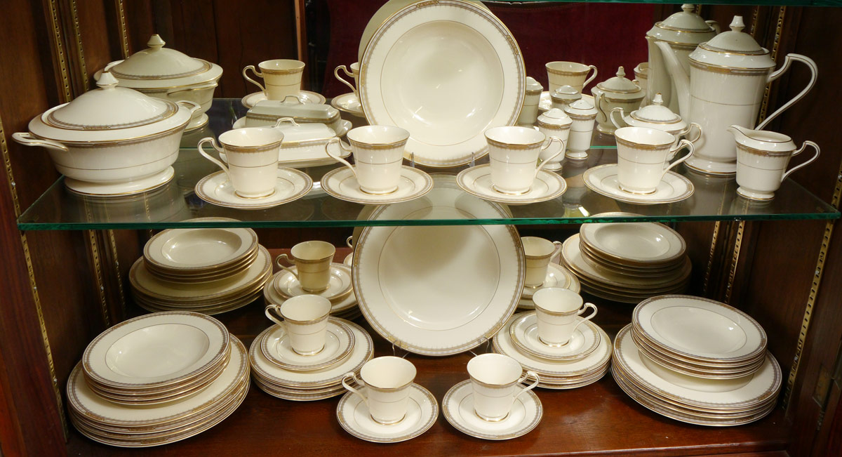 Appraisal: MIKASA FINE CHINA IN THE SHERATON PATTERN LAN pieces to