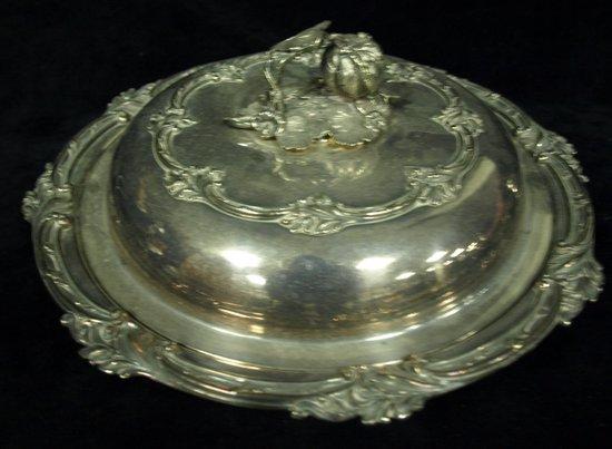 Appraisal: A large circular entree dish the lid with pumpkin handle