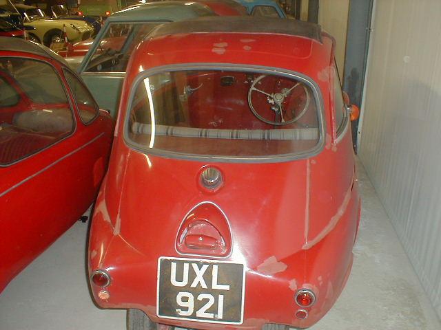 Appraisal: BMW Isetta UXL Unusual -wheeled RHD car Very good body