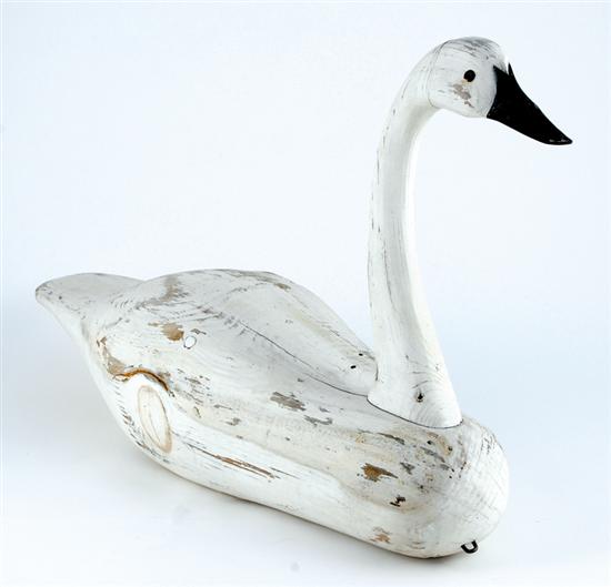 Appraisal: White swan carved decoy attributed to John Paxton Pongo Virginia