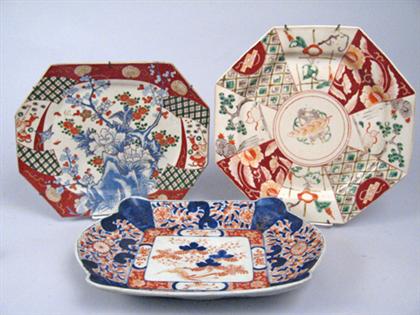 Appraisal: Twelve Japanese imari table items mostly th century Comprised of