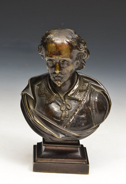 Appraisal: A SMALL BRONZE BUST OF WILLIAM SHAKESPEARE