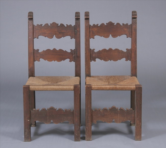 Appraisal: SET SIX ENGLISH COUNTRY SIDE CHAIRS th century Two shaped