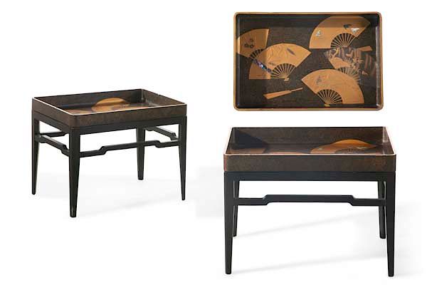 Appraisal: A pair of Japanese lacquered trays on stands A pair