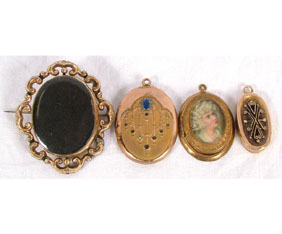 Appraisal: Victorian jewelry pc lockets hair receivers and a brooch Brooch