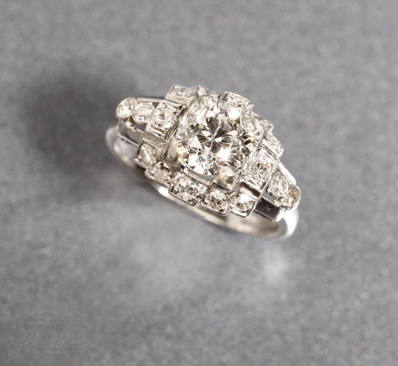 Appraisal: An Art Deco diamond and platinum ring An Art Deco