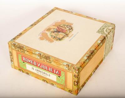 Appraisal: An opened incomplete boxed set of eight Romeo Y Julieta