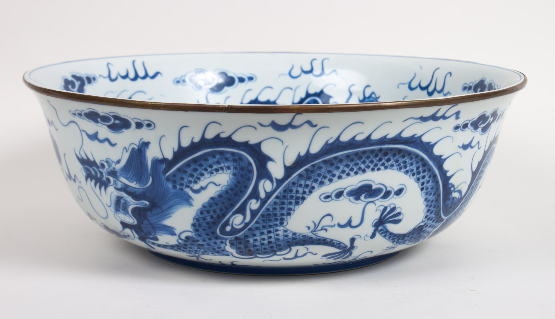 Appraisal: Chinese Ming manner porcelain bowl blue and white dragon decoration