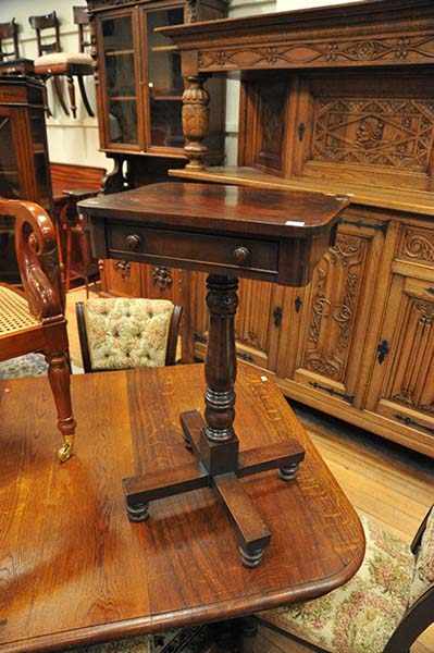 Appraisal: A VICTORIAN SINGLE DRAWER SIDE TABLE