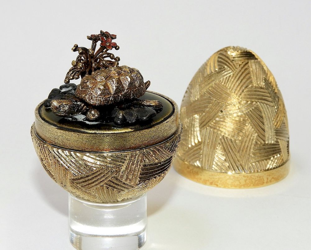 Appraisal: Stuart Devlin Gilt Sterling Silver Surprise Egg Stuart Devlin England