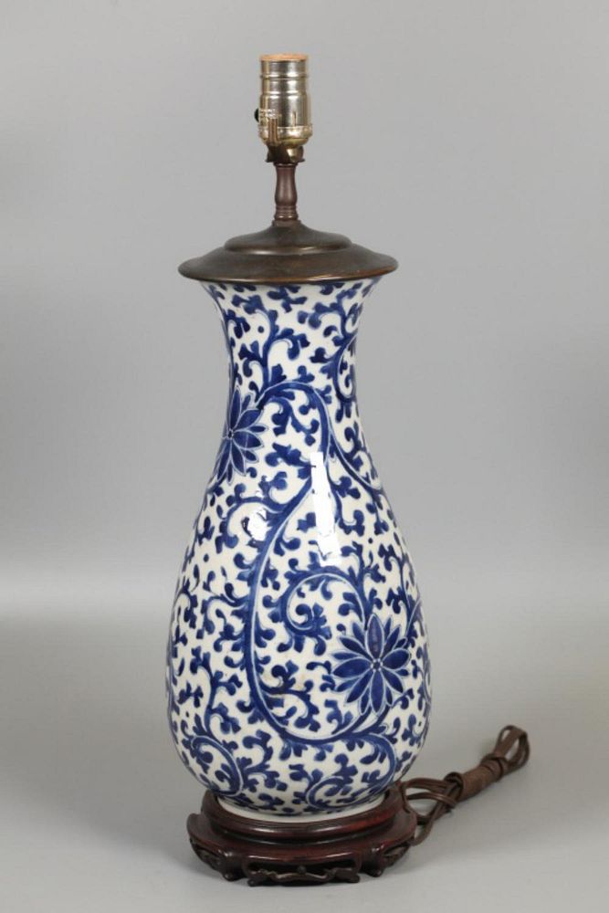 Appraisal: Chinese blue white porcelain vase possibly th c vase on