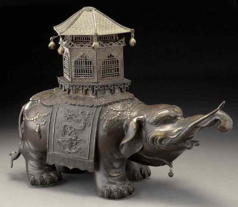 Appraisal: Chinese Qing bronze censerdepicting an elephant with a pavilion on