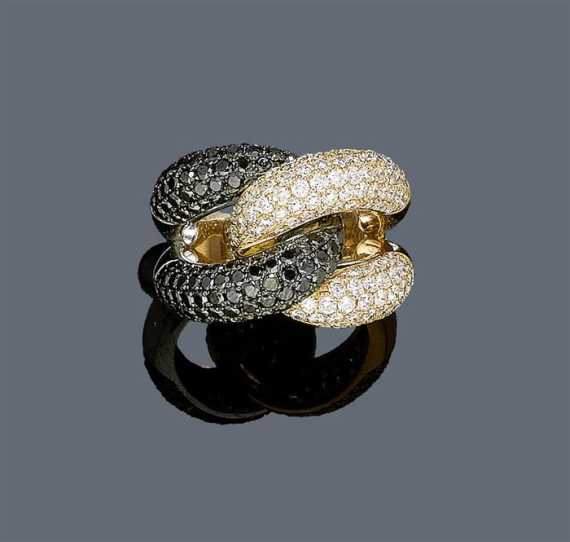 Appraisal: BICOLOUR DIAMOND RING Pink and white gold Decorative band ring