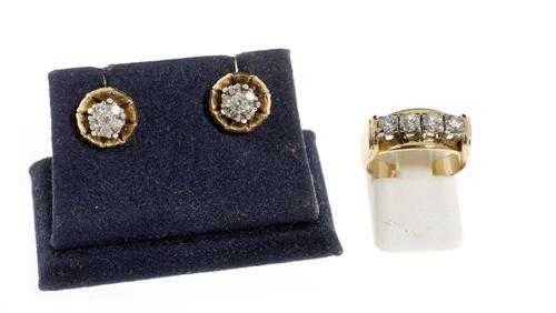 Appraisal: BRILLIANT-CUT DIAMOND AND GOLD RING AND CLIP EARRINGS ca Yellow