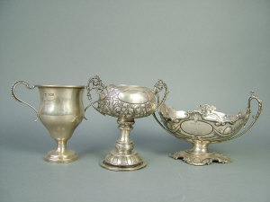 Appraisal: A George V silver twin handled pedestal bowl with scroll