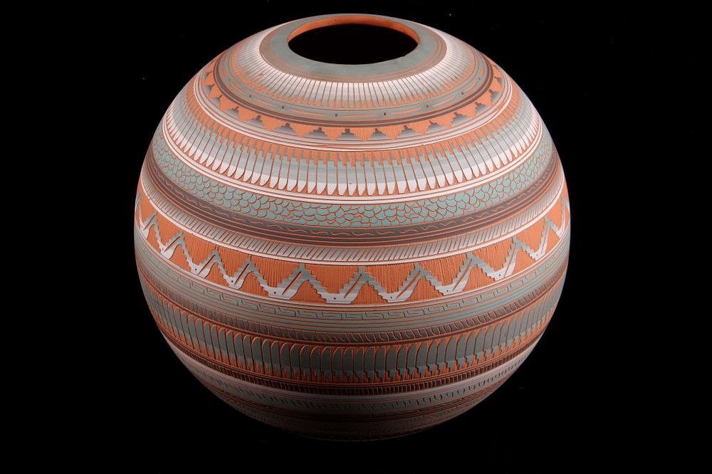 Appraisal: Navajo Michael Charlie - Seed Pottery For your consideration is