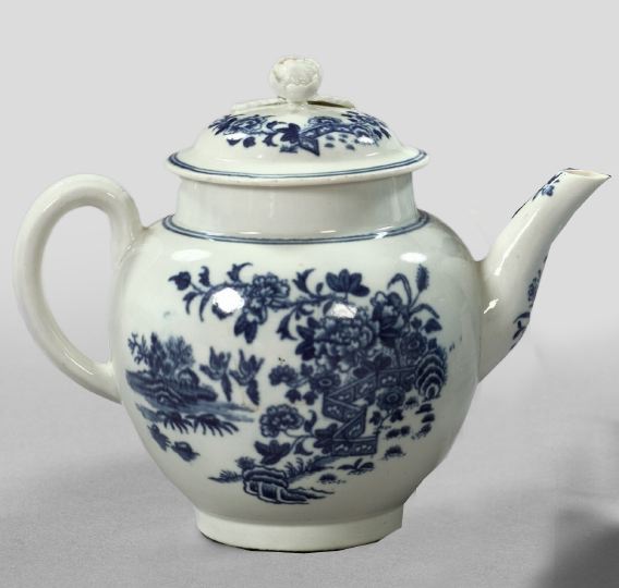 Appraisal: Dr Wall Worcester Blue and White Porcelain Teapot of spherical