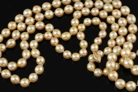 Appraisal: A strand of South Sea pearls Comprising one hundred and