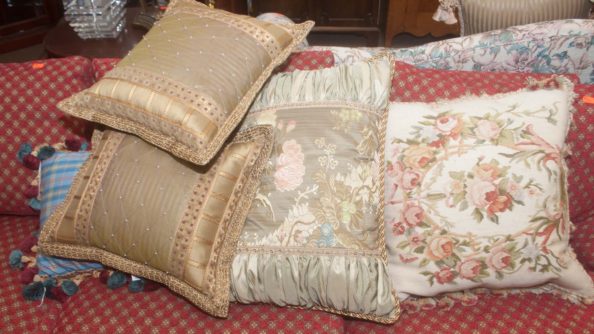 Appraisal: Five decorative pillows Undernumber