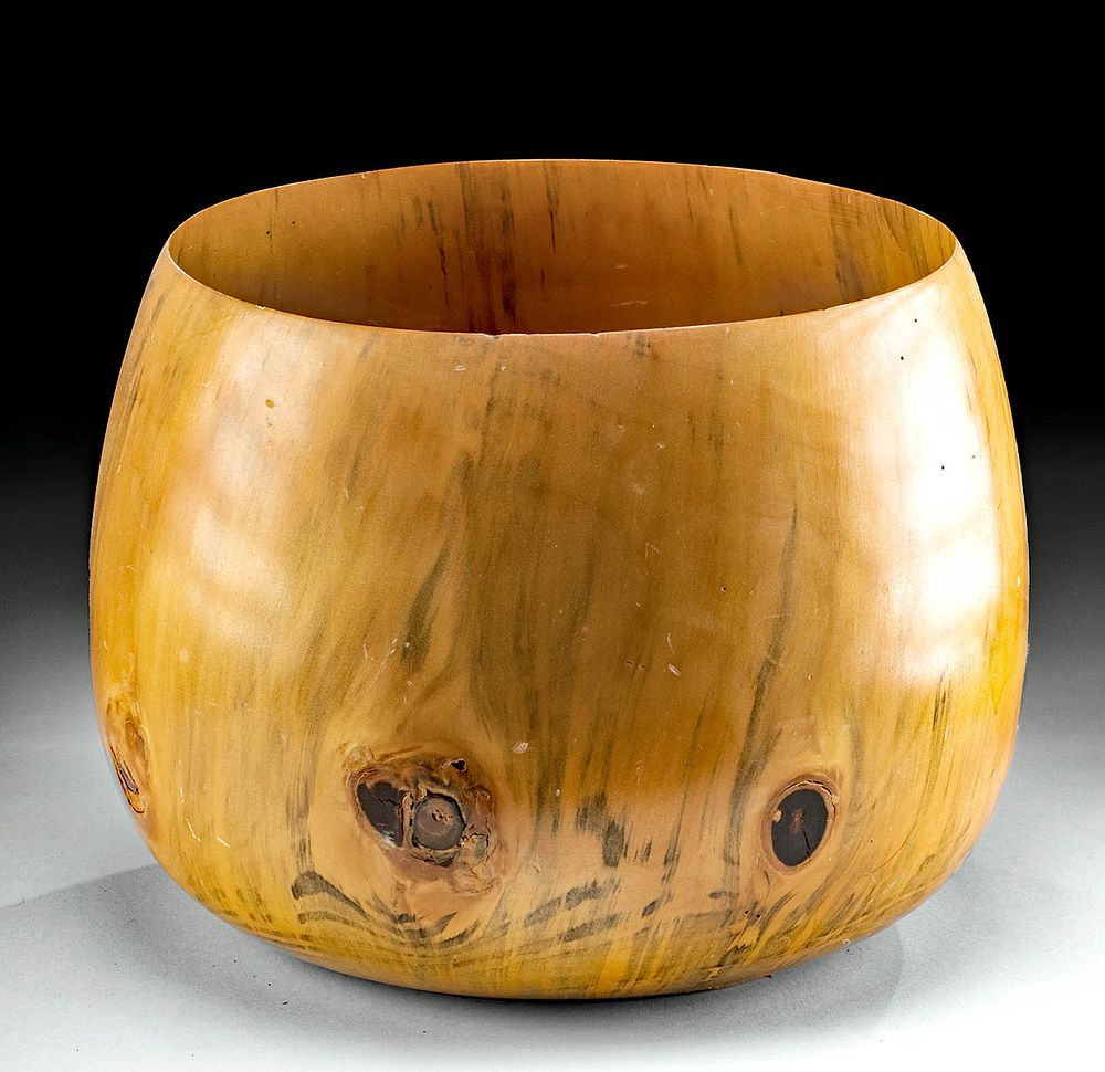 Appraisal: th C Hawaiian Calabash Wood Bowl - Norfolk Pine North