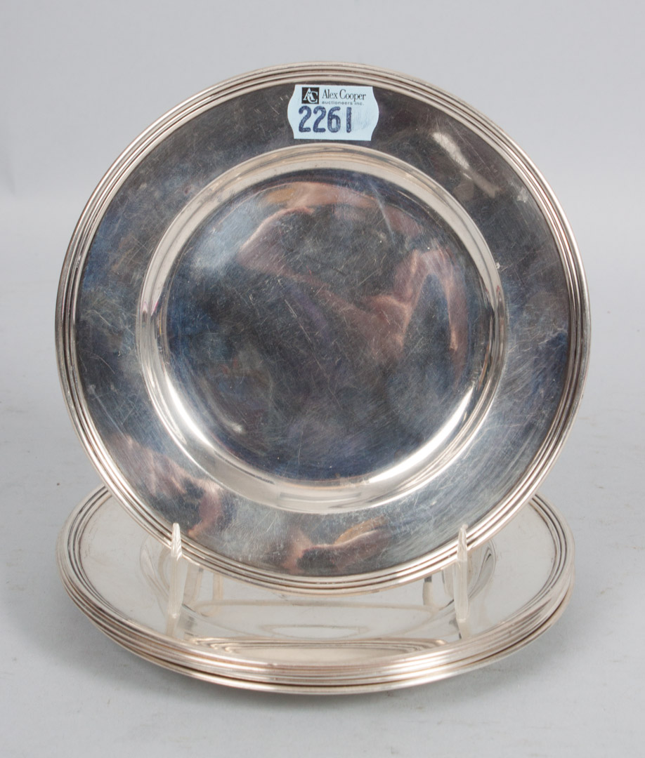 Appraisal: Six International sterling bread butter plates in Diam ozt