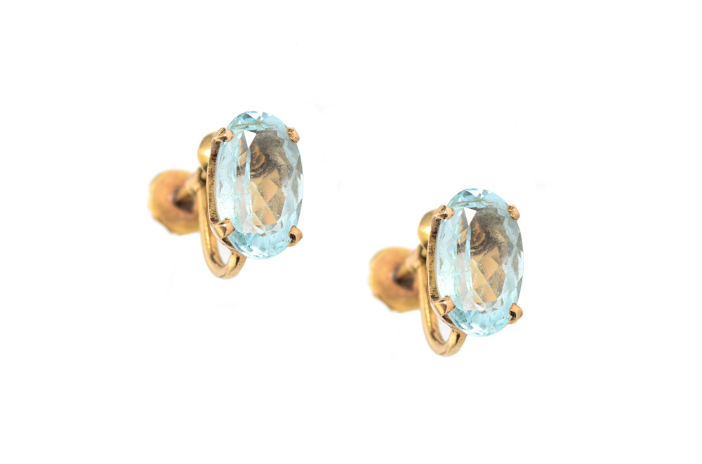 Appraisal: K AQUAMARINE EARRINGS K yellow gold earrings contain two oval