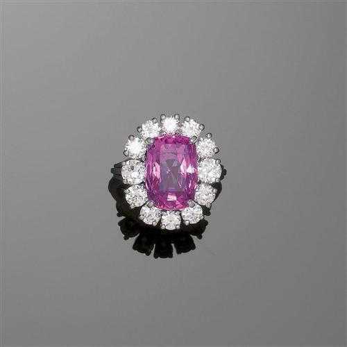 Appraisal: PINK SAPPHIRE AND BRILLIANT-CUT DIAMOND RING E MEISTER ca White