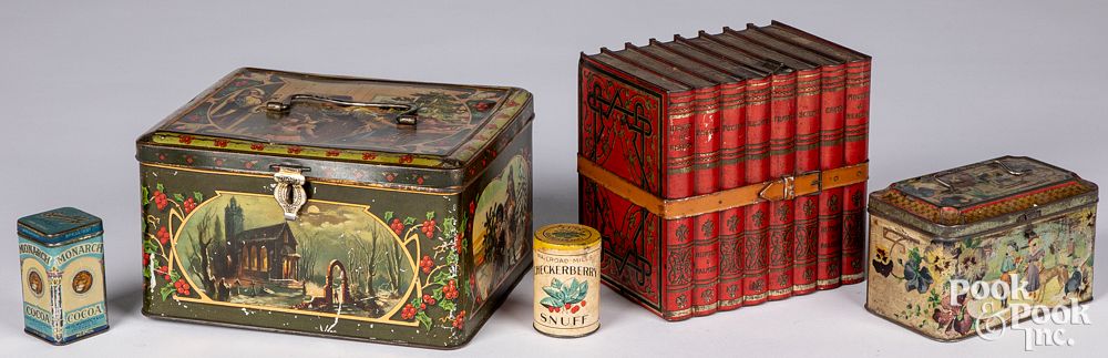 Appraisal: Group of tins to include a Christmas tin etc Group